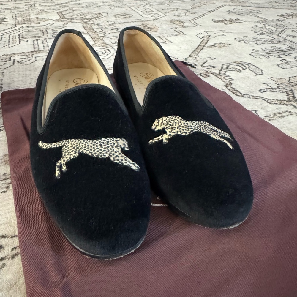 Stubbs & Wootton Black Velvet Loafers with Leopard Embroidery - Picture 3 of 4